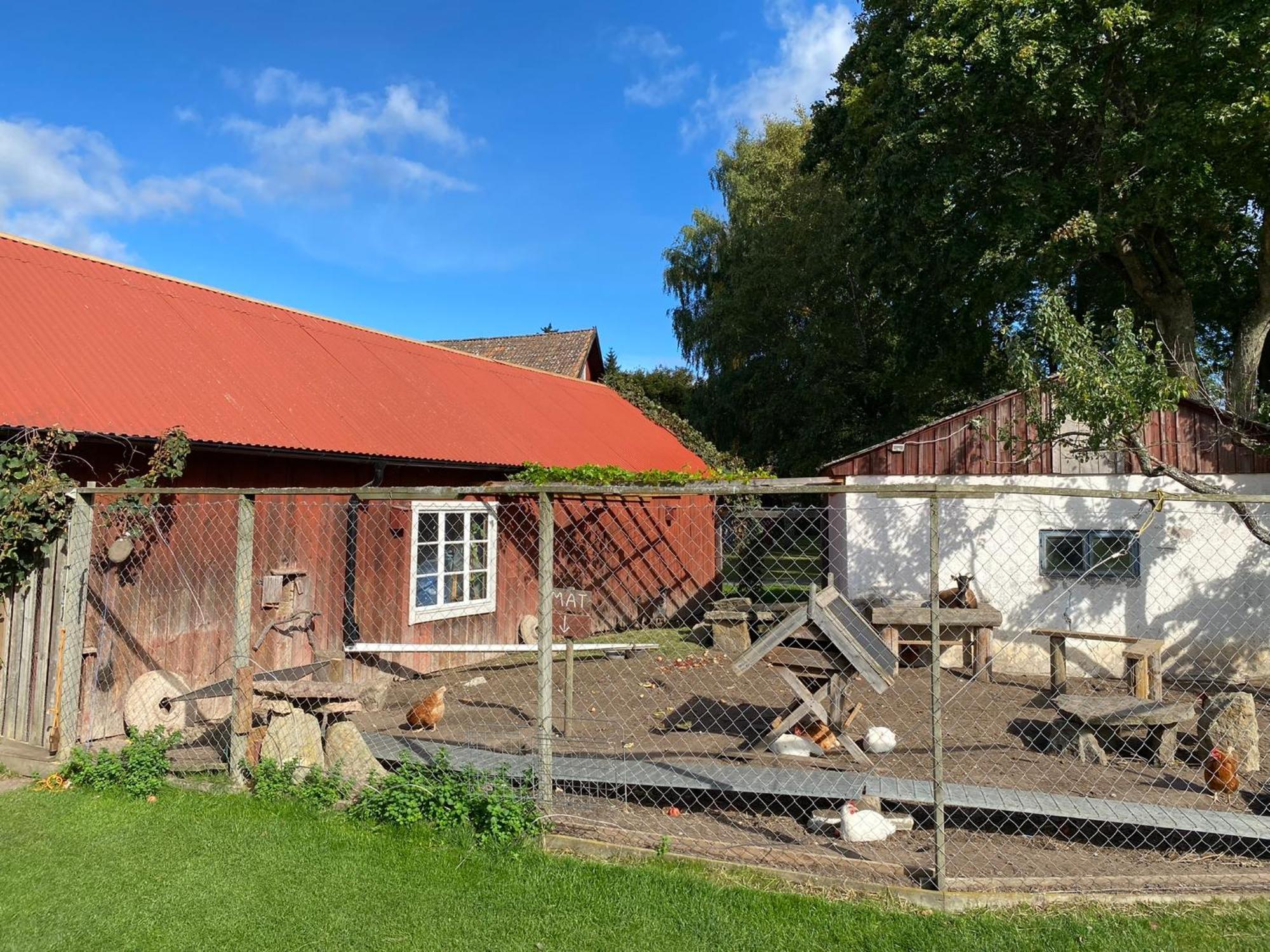 Aeventyrsgardens Vandrarhem, Kinnekulle Källby Εξωτερικό φωτογραφία