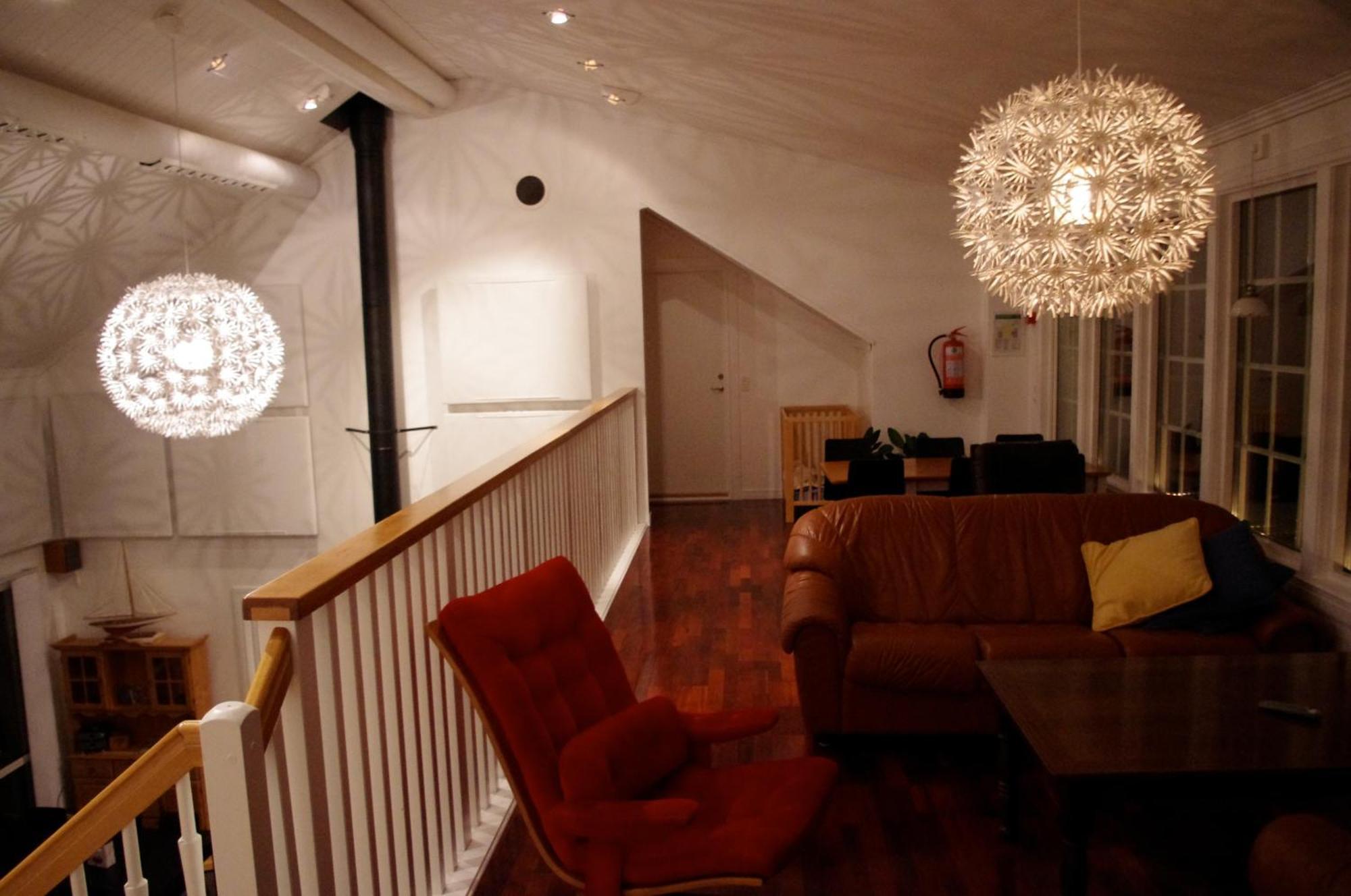 Aeventyrsgardens Vandrarhem, Kinnekulle Källby Εξωτερικό φωτογραφία