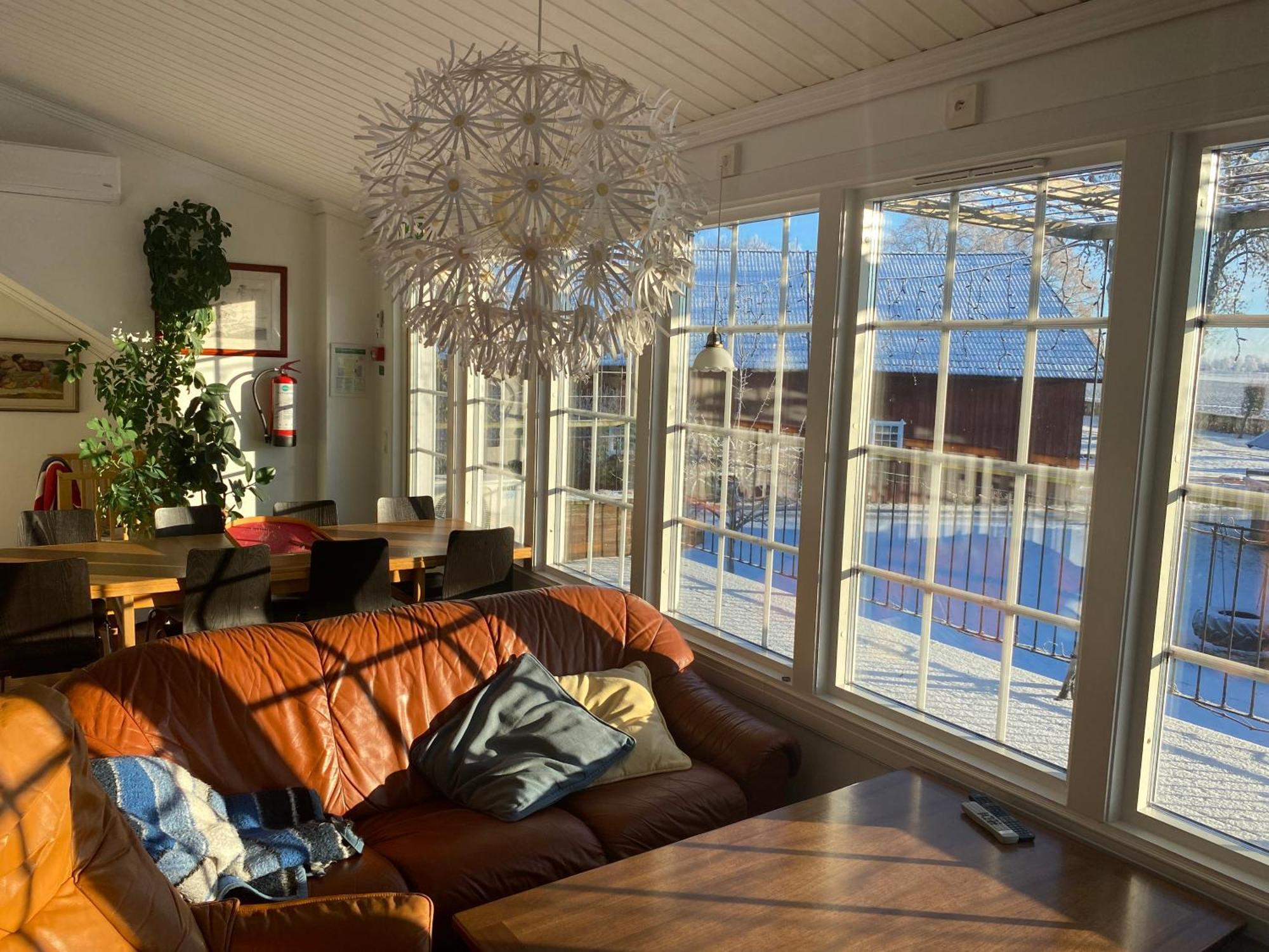 Aeventyrsgardens Vandrarhem, Kinnekulle Källby Εξωτερικό φωτογραφία