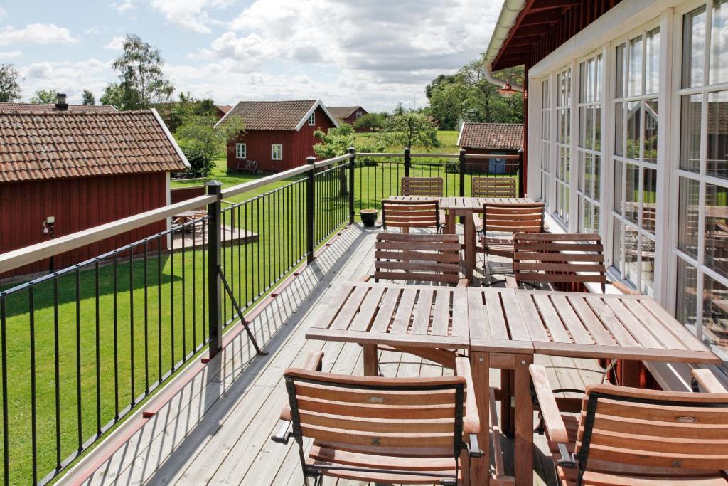 Aeventyrsgardens Vandrarhem, Kinnekulle Källby Εξωτερικό φωτογραφία
