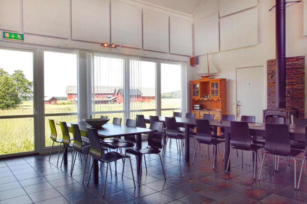 Aeventyrsgardens Vandrarhem, Kinnekulle Källby Εξωτερικό φωτογραφία