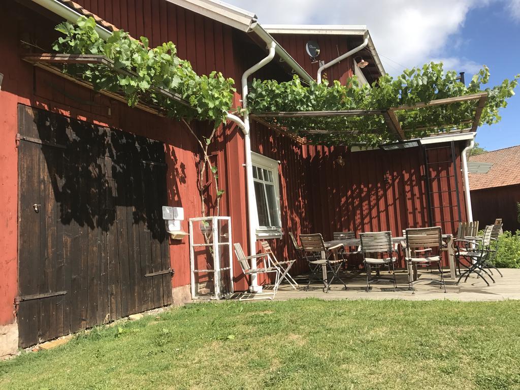 Aeventyrsgardens Vandrarhem, Kinnekulle Källby Εξωτερικό φωτογραφία
